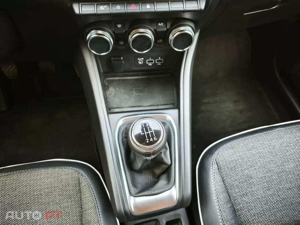 Renault Captur 1.0 TCe Exclusive