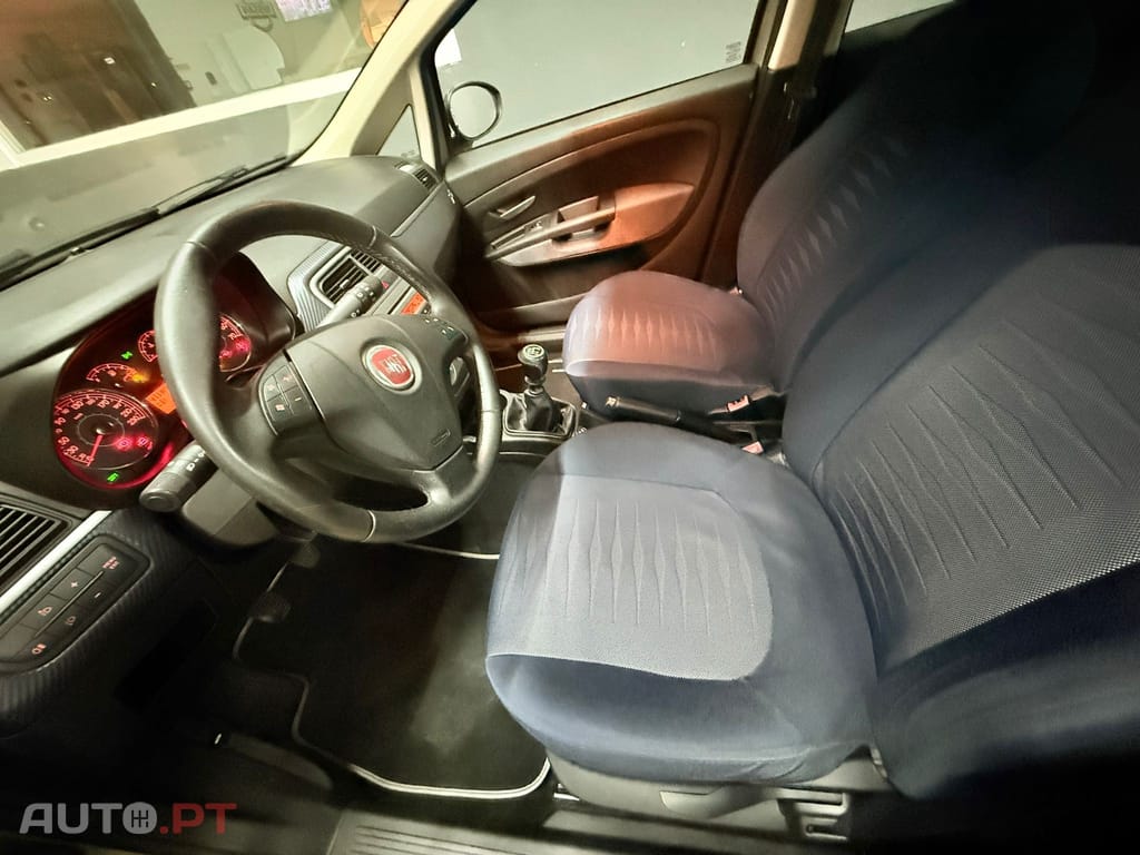 Fiat Punto 1.4 16V Emotion