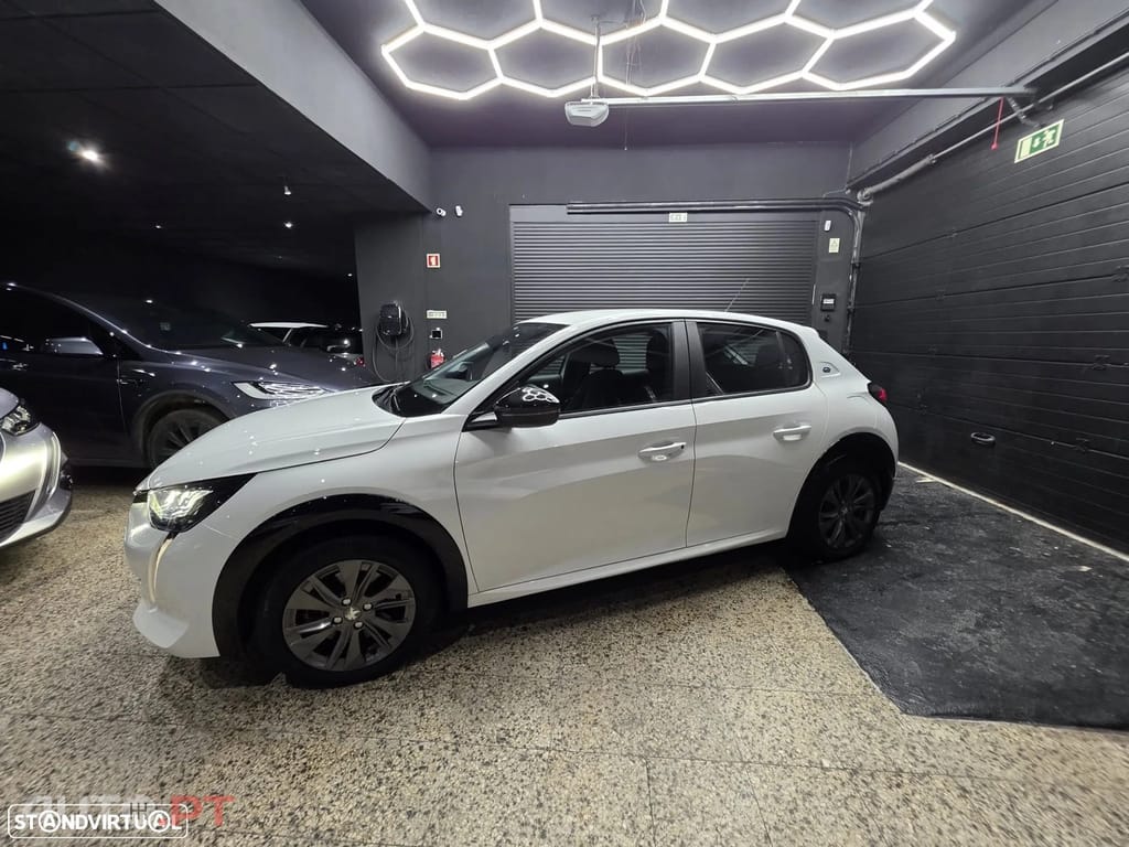 Peugeot E-208 50 kWh Active Pack