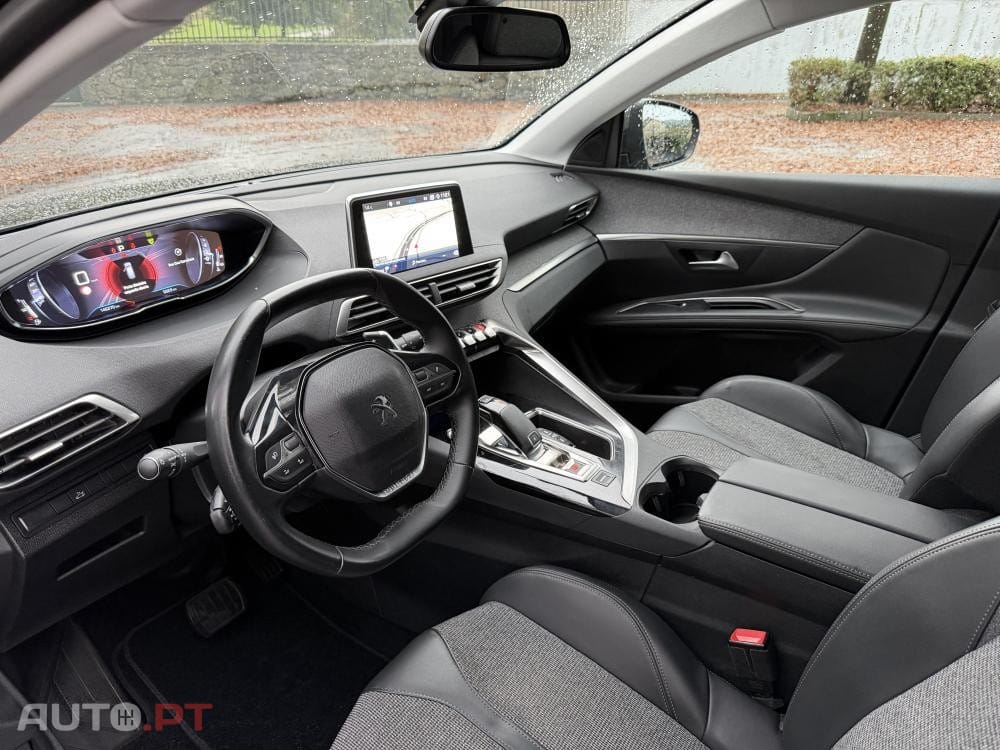 Peugeot 5008 1.5 BlueHDi Allure Pack EAT8