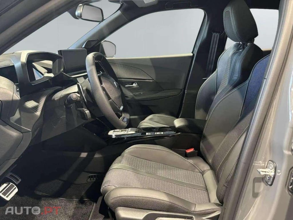 Peugeot 2008 GT HYBRID