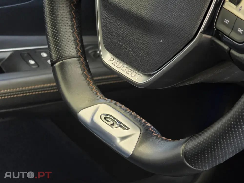 Peugeot 3008 1.6 Hybrid GT Pack e-EAT8
