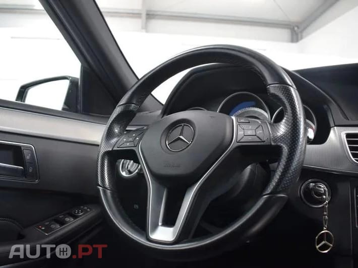 Mercedes-Benz E 300 Bluetec Hybrid Avantgarde