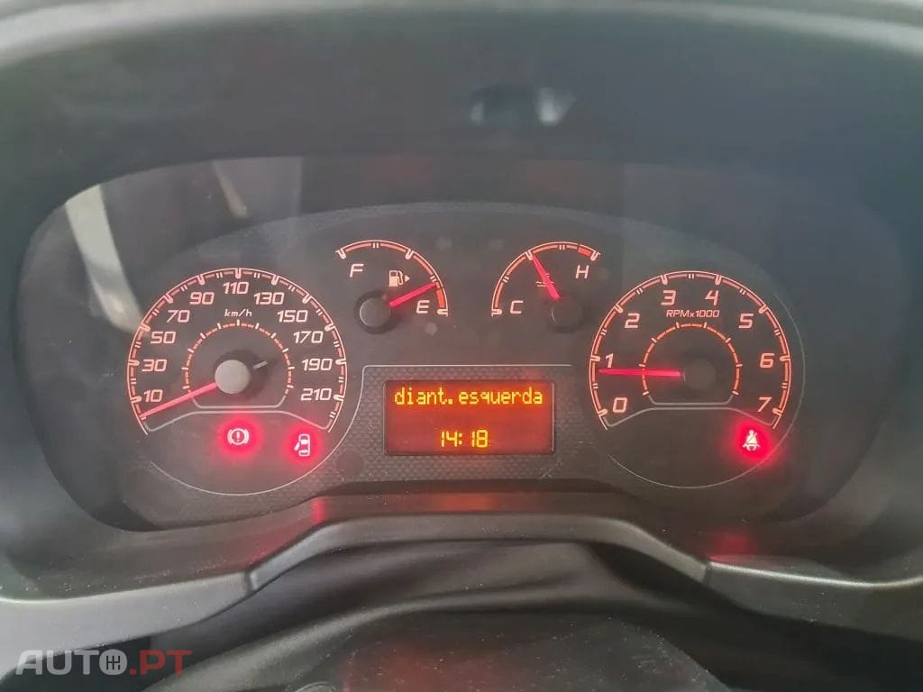 Fiat Fiorino 1.3 M-jet Adventure