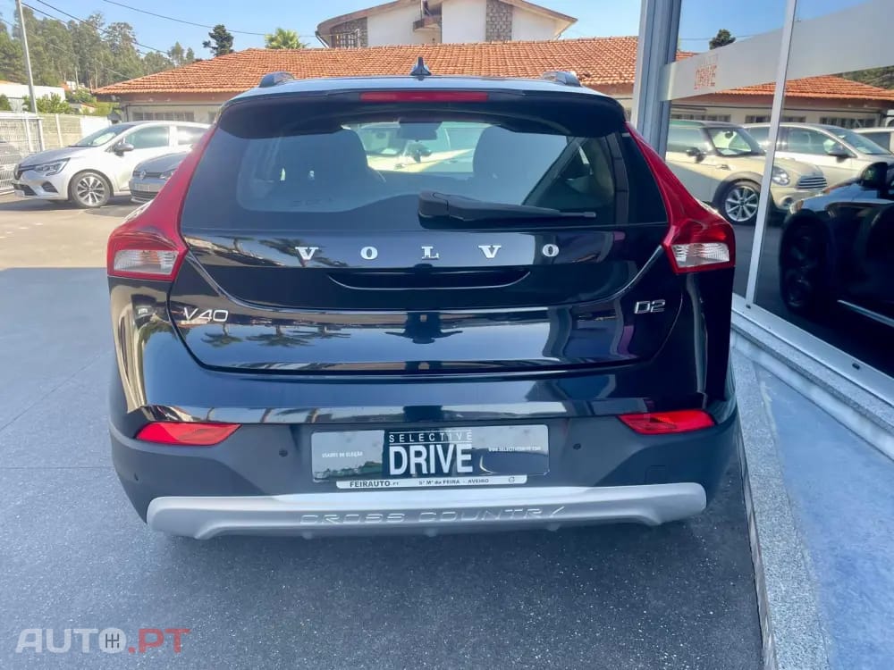 Volvo V40 Cross Country 1.6 D2 Momentum