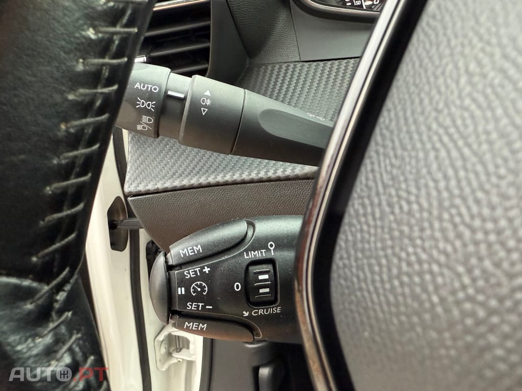 Peugeot 2008 PureTech 100 Stop&Start Active Pack