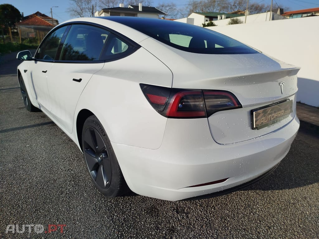 Tesla Model 3 Long Range Tração Traseira