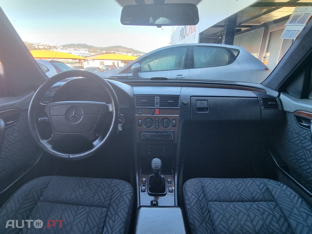 Mercedes-Benz C 250 D Elegance