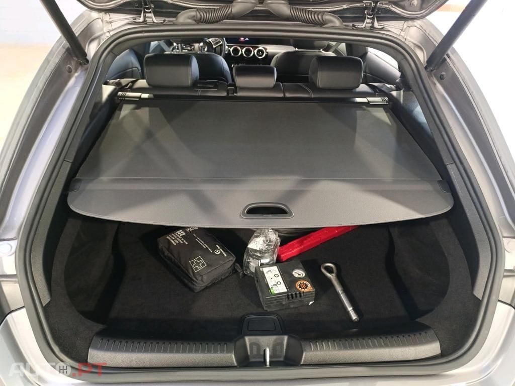 Mercedes-Benz CLA 250 e Shooting Brake Style Plus