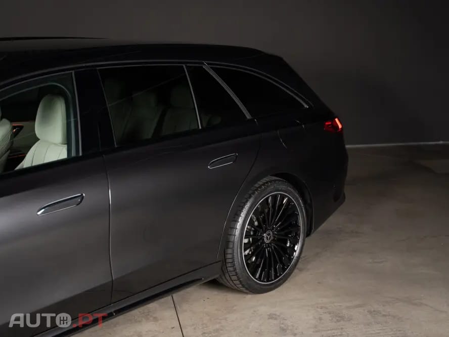 Mercedes-Benz E 300 4Matic AMG Line