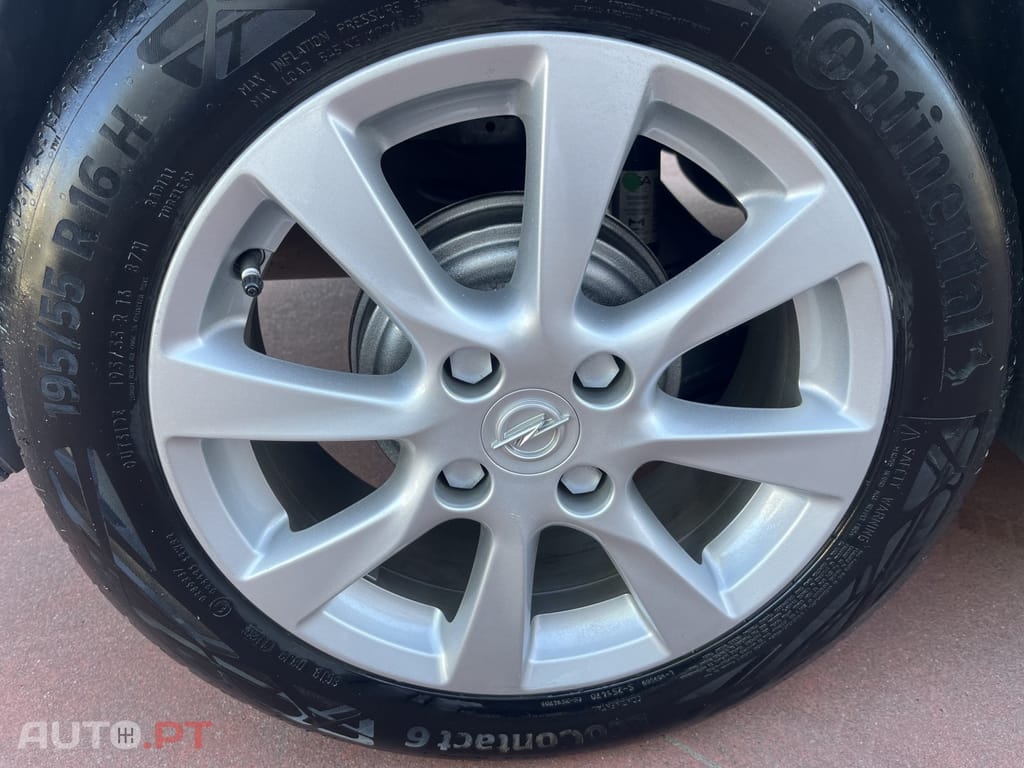 Opel Corsa 1.2 Edition