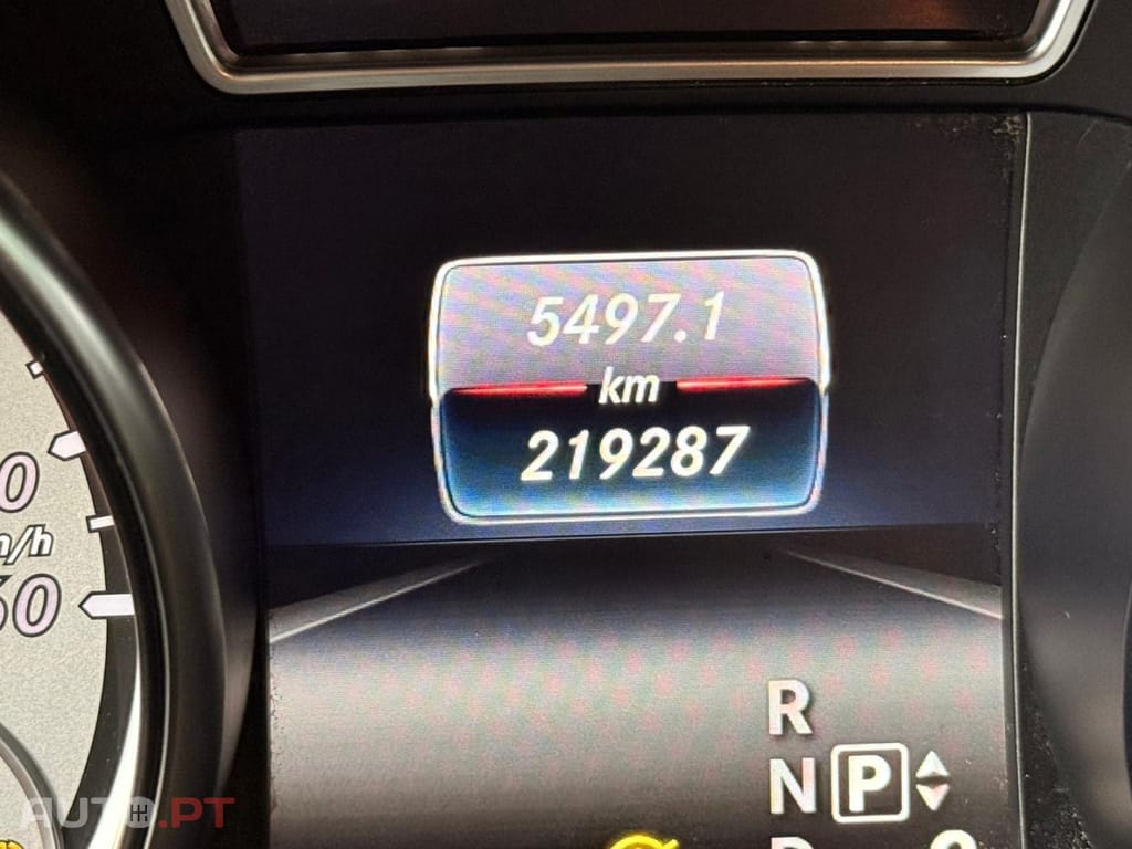 Mercedes-Benz CLA 200 d Shooting Brake AMG Line Aut.