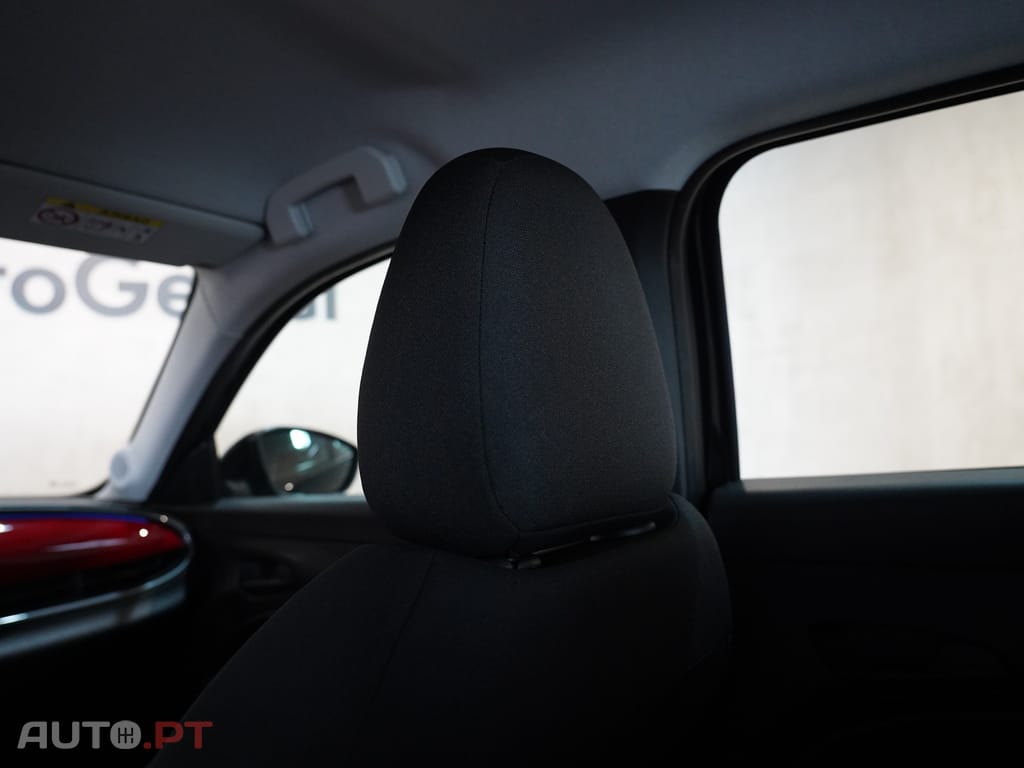 Fiat 600e 54 kWh (Red)