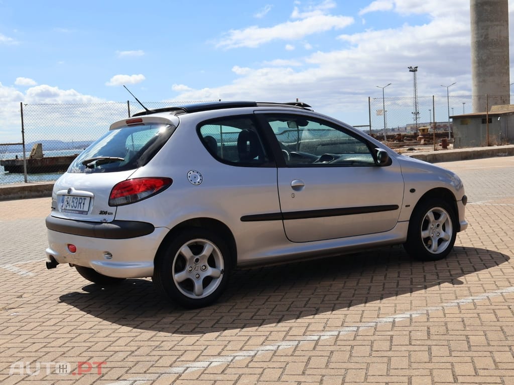Peugeot 206 1.6 GTi