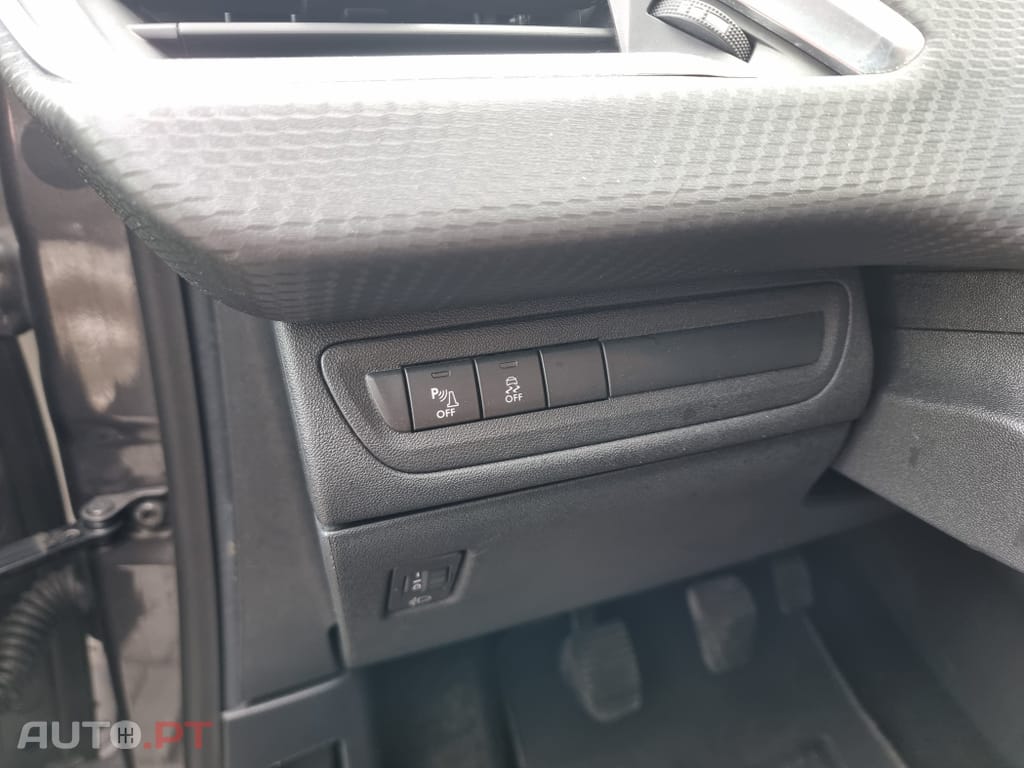 Peugeot 2008 1.6 BlueHDi Style