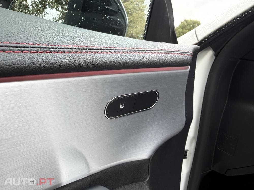 Mercedes-Benz CLA 250 e 8G-DCT AMG Line Advanced Plus