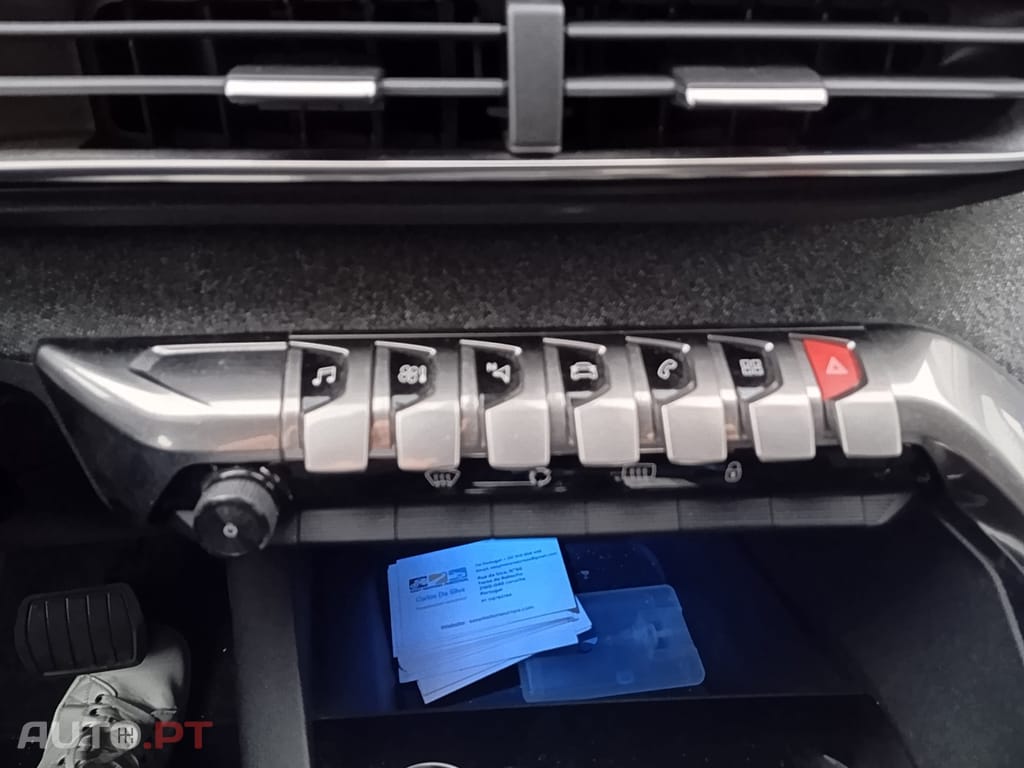 Peugeot 3008 130 cv  ALLURE EAT6 Start & Stop