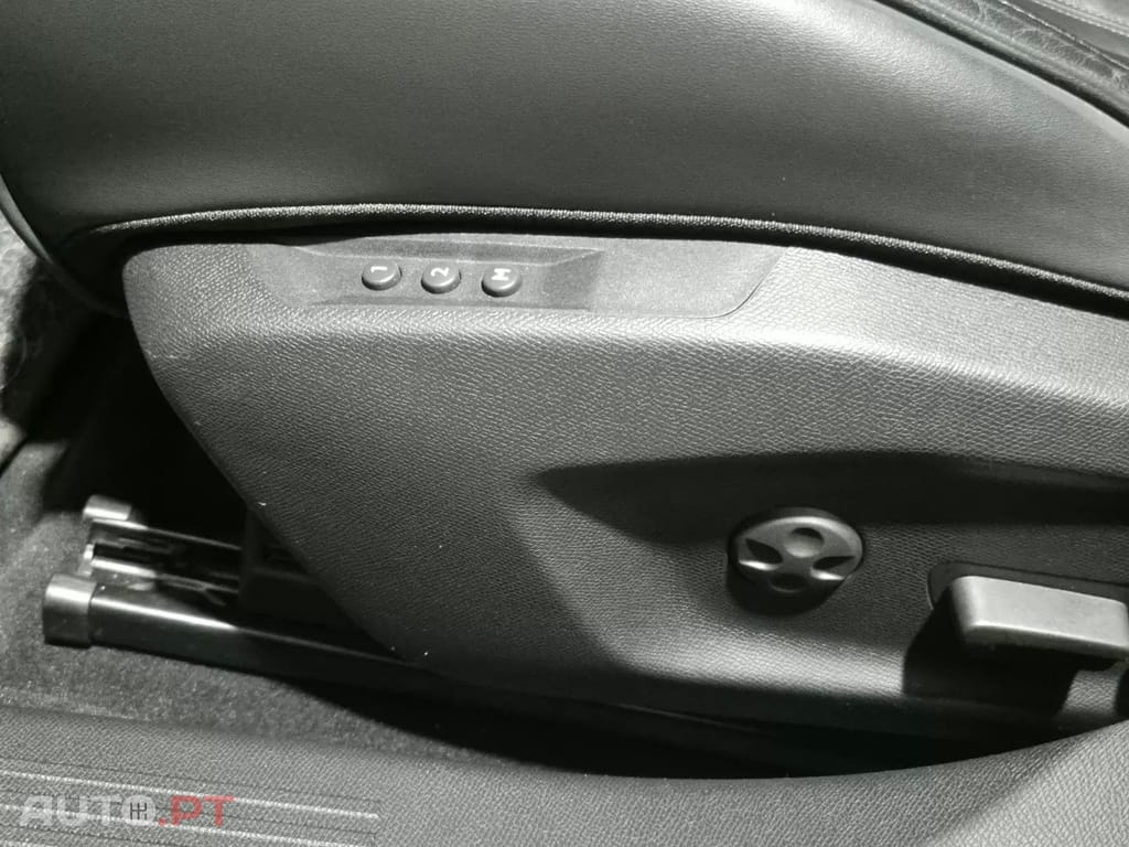 DS DS4 E-Tense Performance Line EAT8