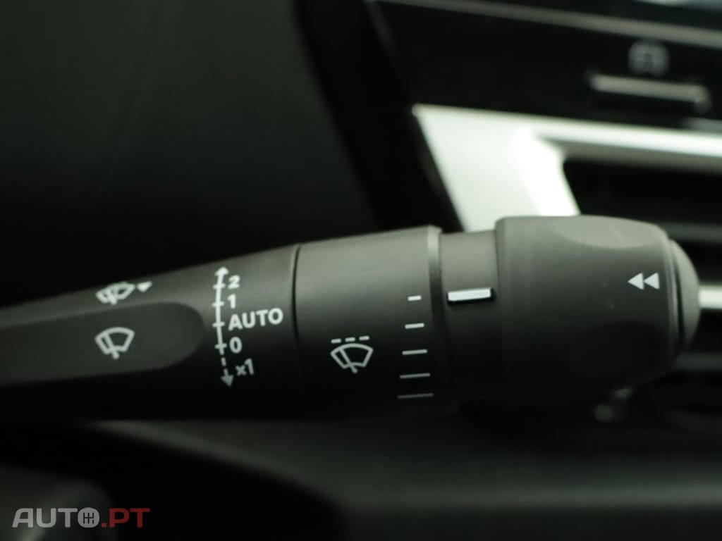 Citroen C4 C4 1.2 PureTech Plus EAT8
