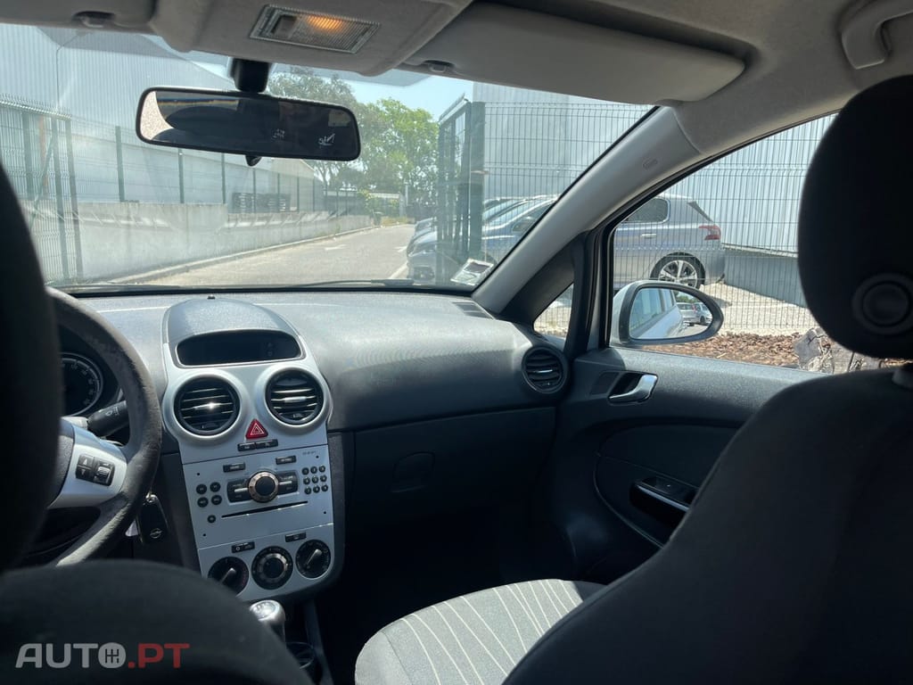 Opel Corsa CMon