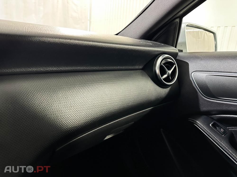 Mercedes-Benz A 180 d Urban