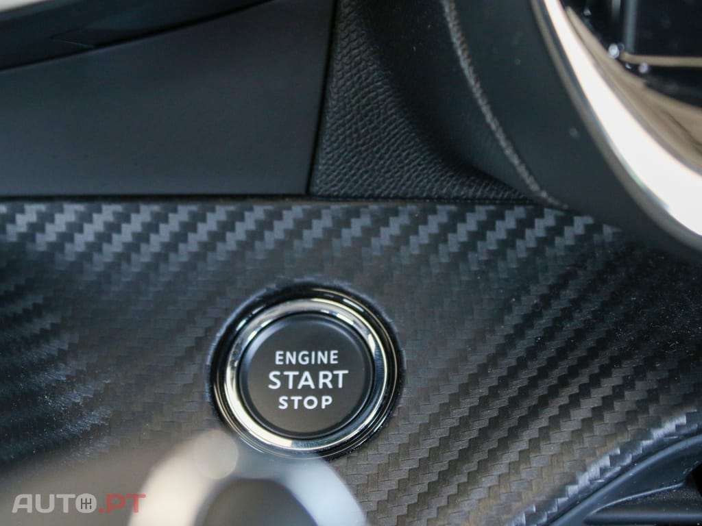 Peugeot 208 1.2 PureTech Allure EAT8
