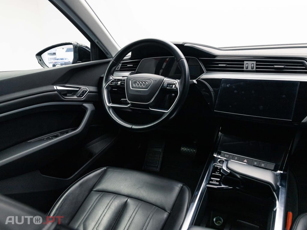Audi E-Tron 50 quattro