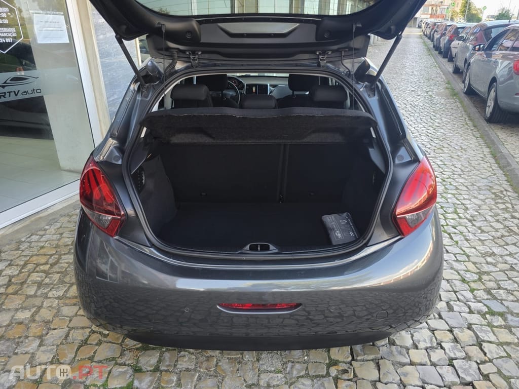 Peugeot 208 1.2 PureTech Style