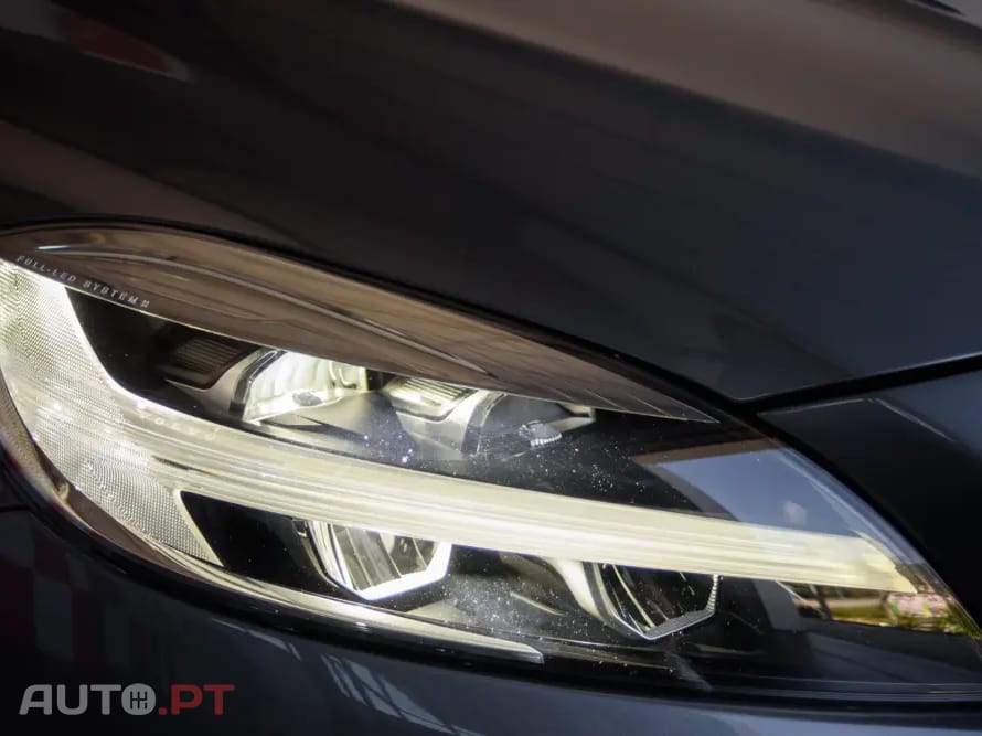 Volvo V40 1.5 T3 Sport Edition R Geartronic