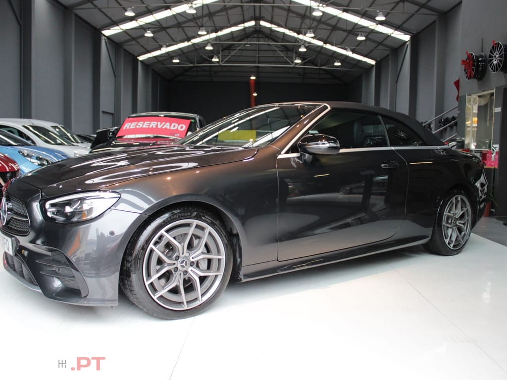 Mercedes-Benz E 220 AMG LINE