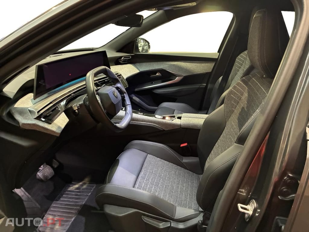 Peugeot 3008 1.2 Hybrid Allure e-DCS6