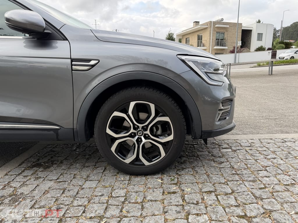 Renault Arkana 1.6 E-Tech Business