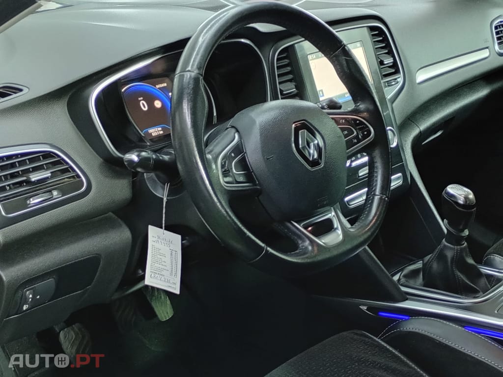 Renault Clio Outro