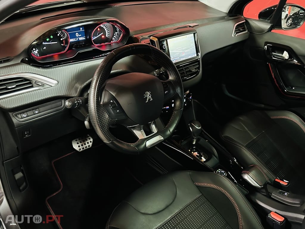 Peugeot 2008 1.2 PureTech GT Line EAT6