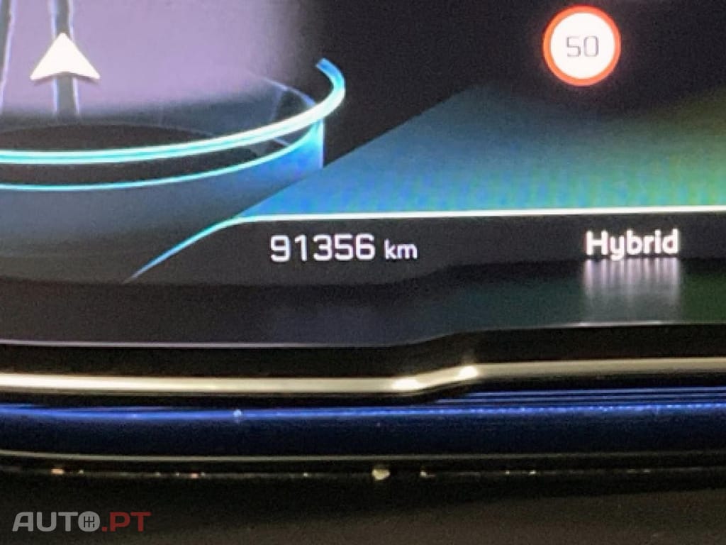Peugeot 3008 1.6 Hybrid Allure e-EAT8