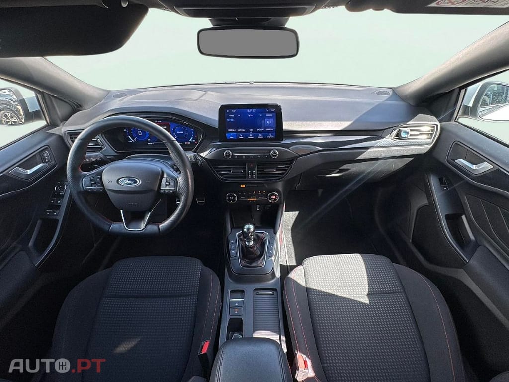 Ford Focus 1.0 EcoBoost MHEV ST-Line