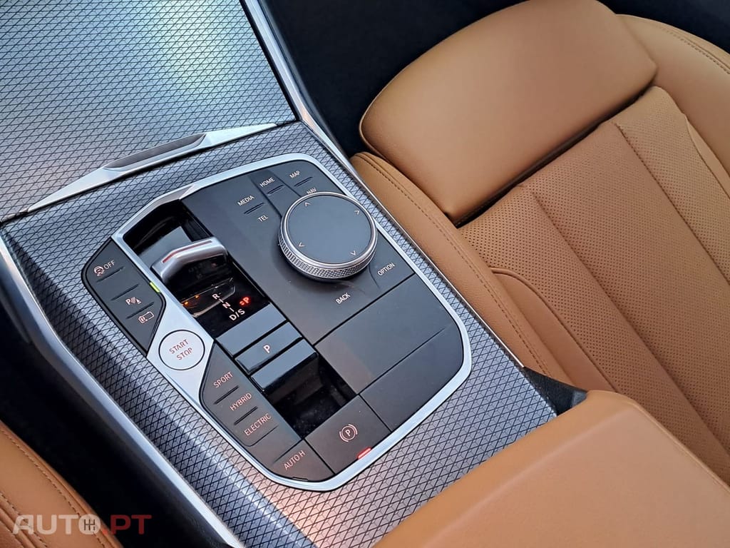 BMW 320 e Touring Pack Desportivo M Auto