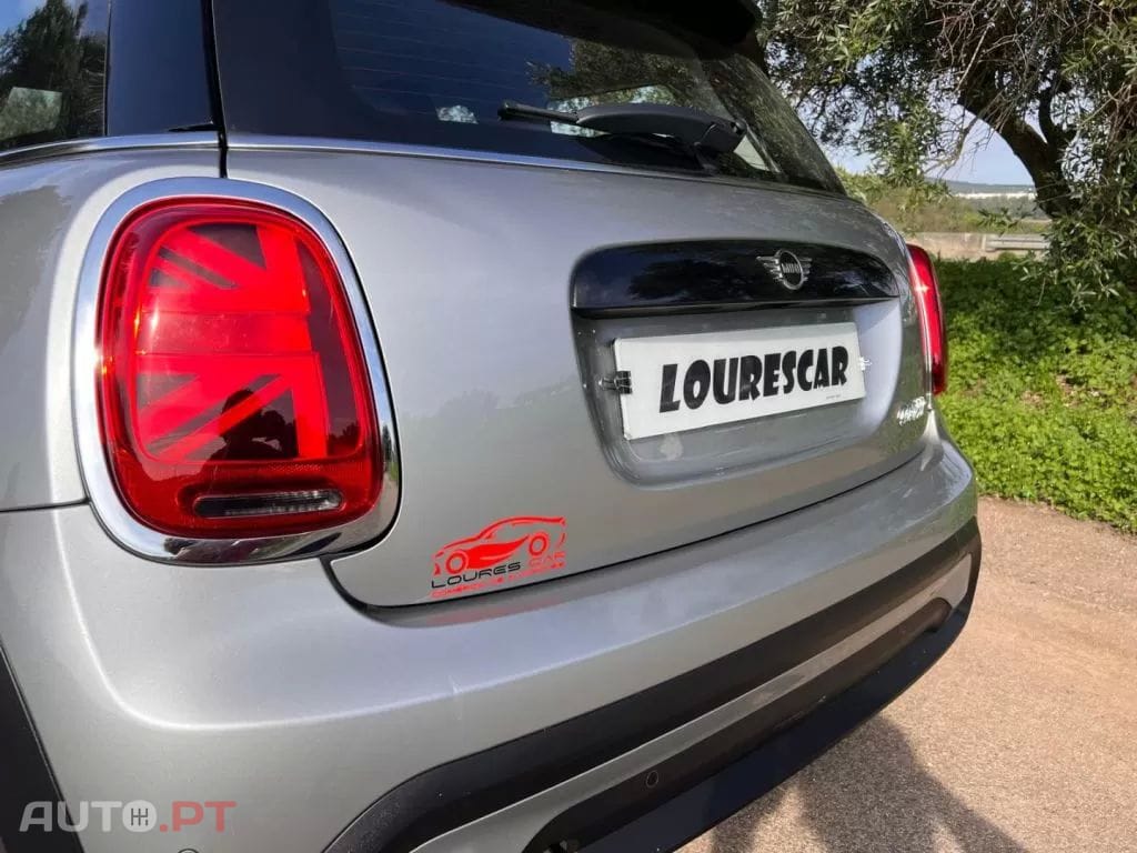 MINI Cooper Premium First Essential