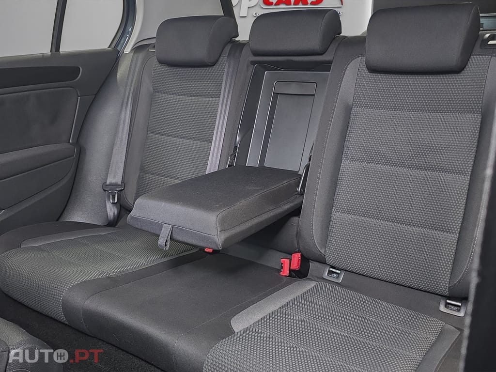 Volkswagen Golf 1.6 TDi Highline