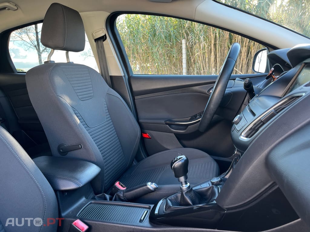 Ford Focus 1.0 SCTi Titanium