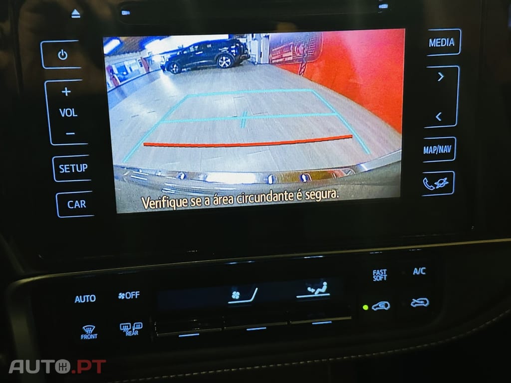 Toyota Auris Touring Sports 1.8 HSD Comfort +P.Sport+Navi