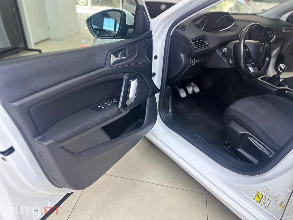 Peugeot 308 1.6 BlueHDi Style