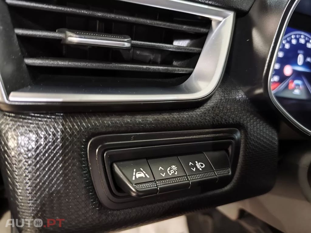 Renault Clio TCe 100 EDITION ONE