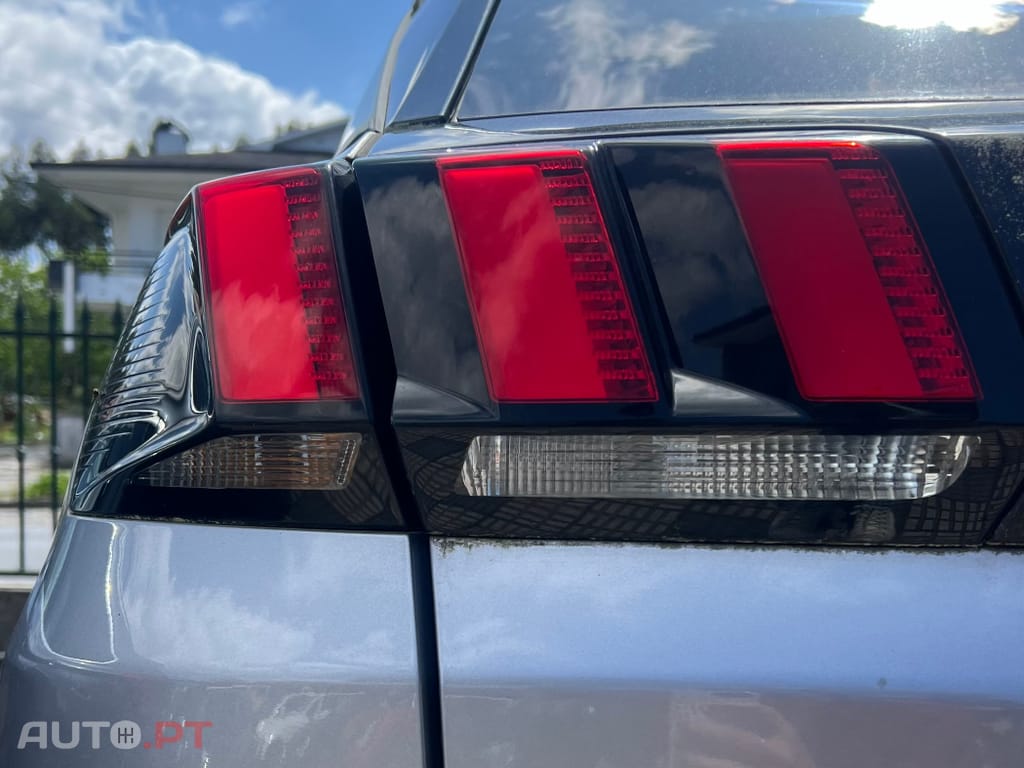 Peugeot 3008 1.5 BlueHDi Allure
