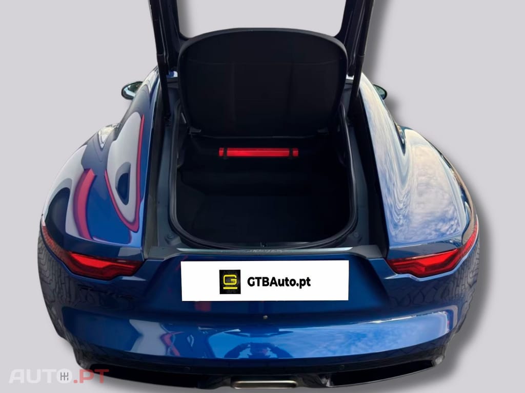 Jaguar F-Type P300 R-Dynamic