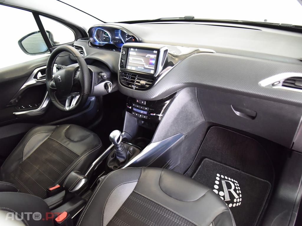 Peugeot 2008 1.6 e-HDi Allure