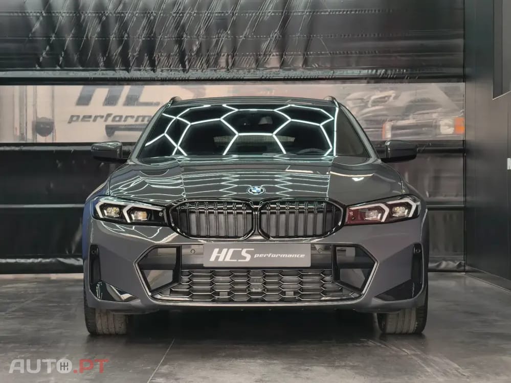 BMW 330 e Pack Desportivo M Pro Auto