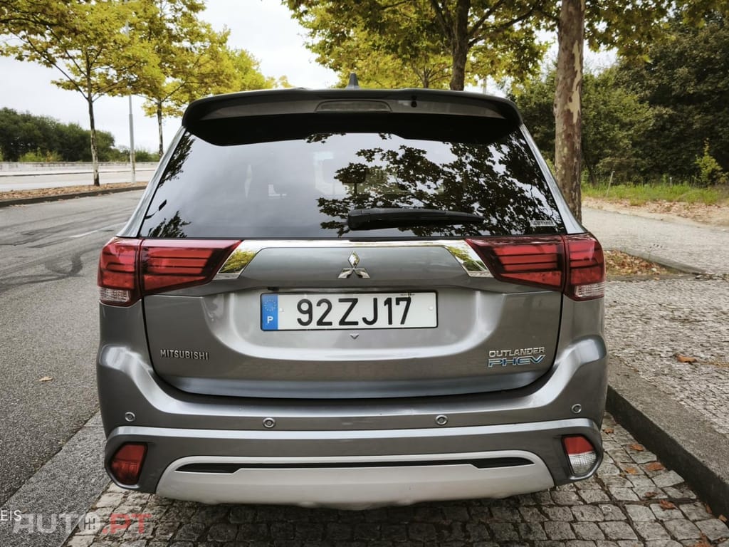 Mitsubishi Outlander 2.4 PHEV Intense