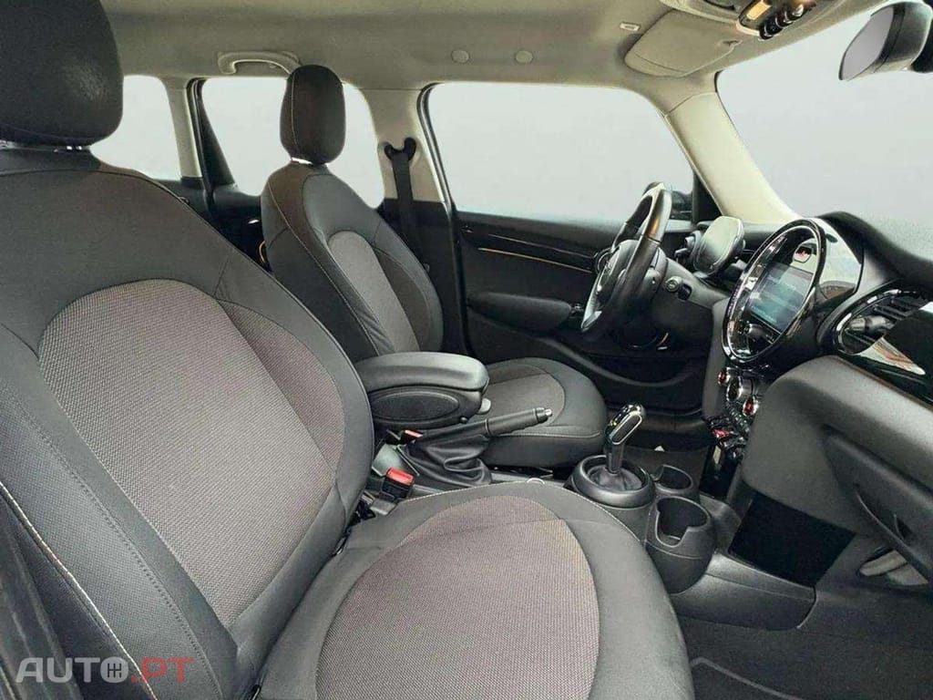 MINI Cooper Cooper Auto