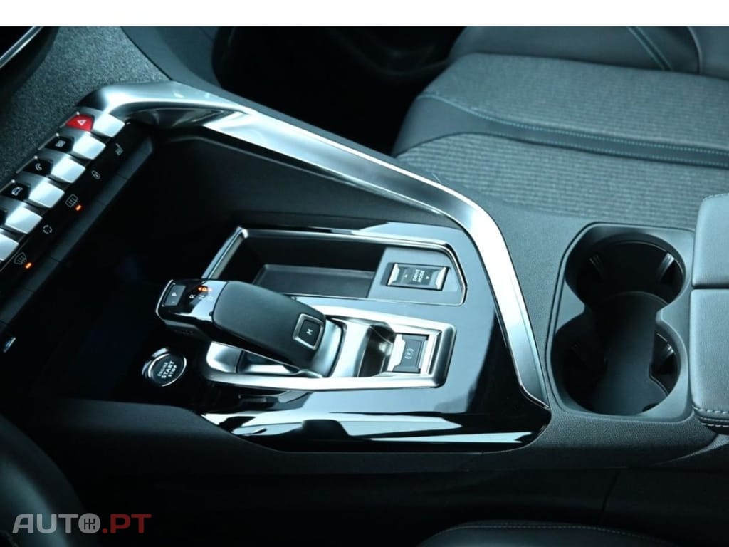 Peugeot 3008 ALLURE EAT8